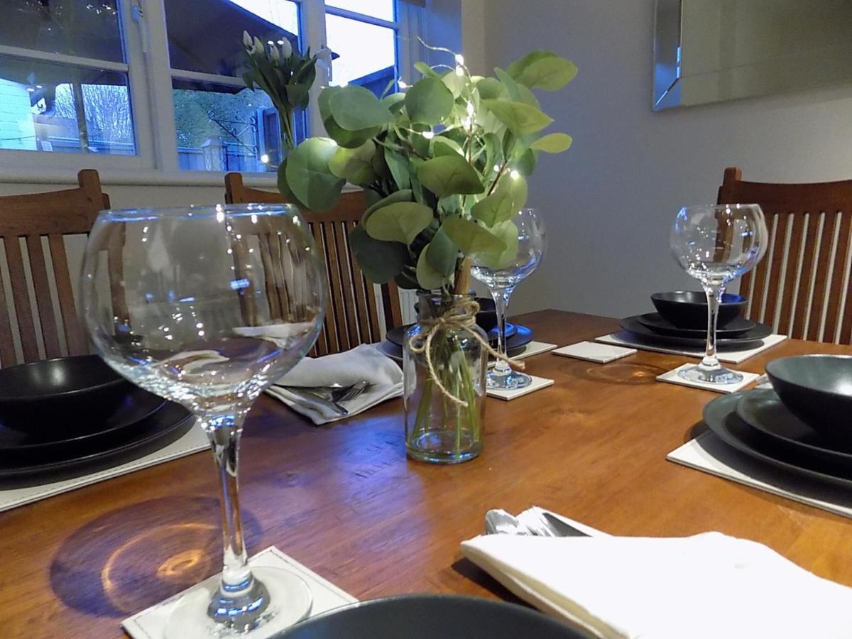 Double Award Winning 1700'S Grd 2 Listed Cottage Near Stonehenge Amesbury Εξωτερικό φωτογραφία