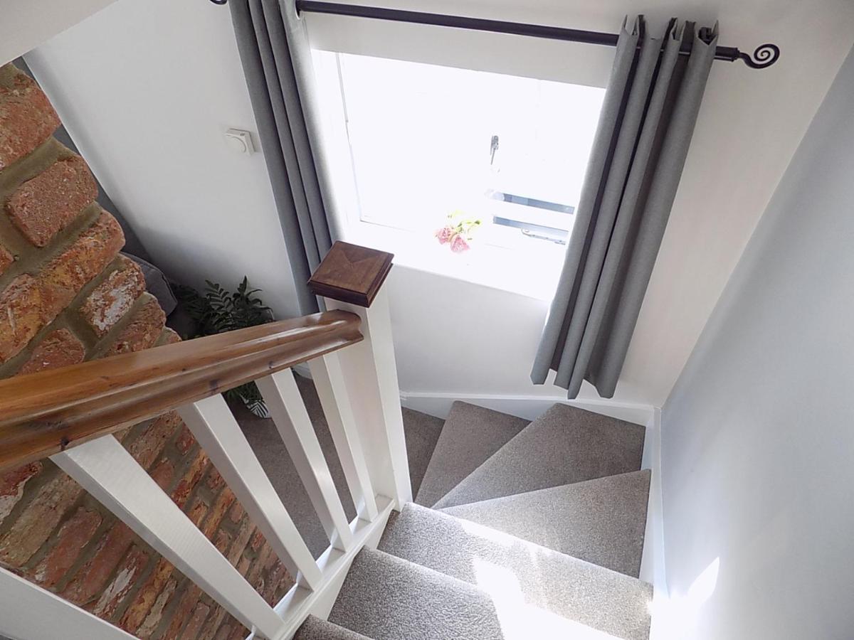 Double Award Winning 1700'S Grd 2 Listed Cottage Near Stonehenge Amesbury Εξωτερικό φωτογραφία